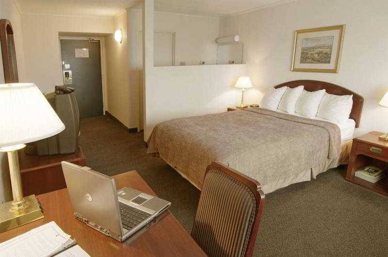 Hotel Courtyard By Marriott Regina Downtown Habitación foto